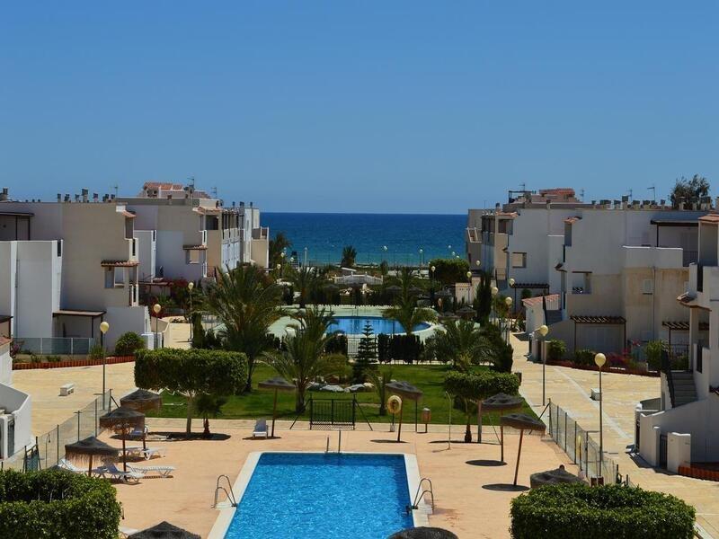 נוגגודה Oyo 437 Amali Residence מראה חיצוני תמונה